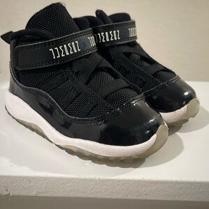 6c Space jam Jordan 11s